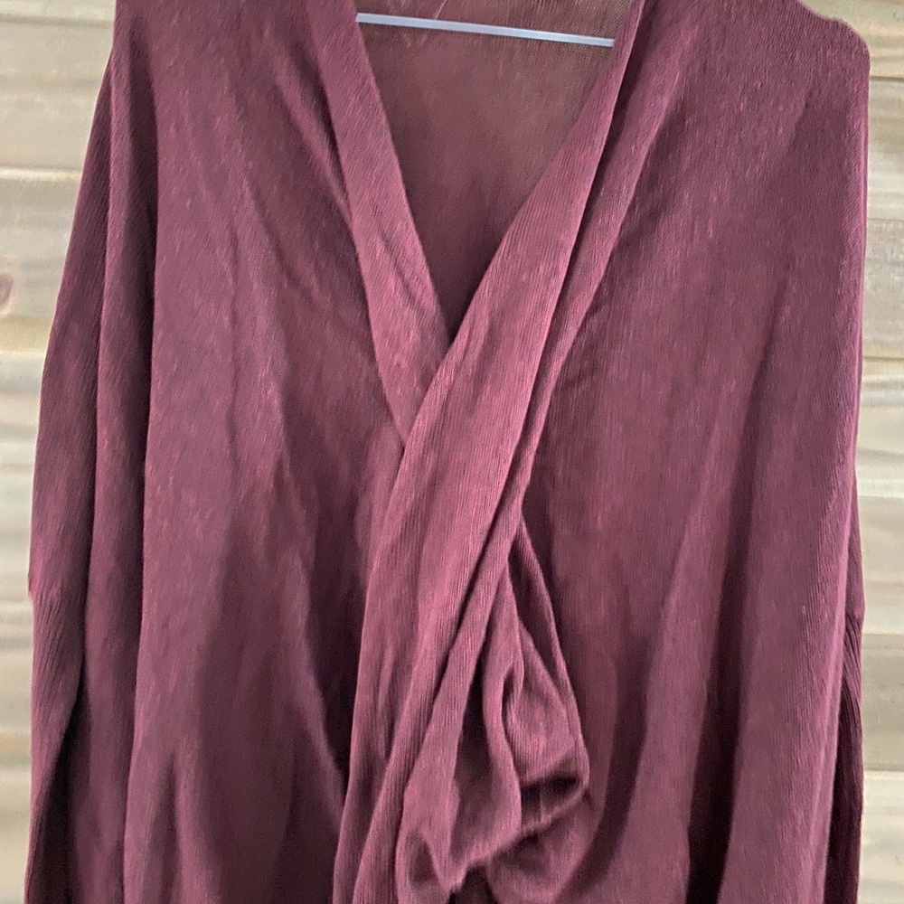 Comfy Versatile Fall Lightweight Maroon Sweater - image 2